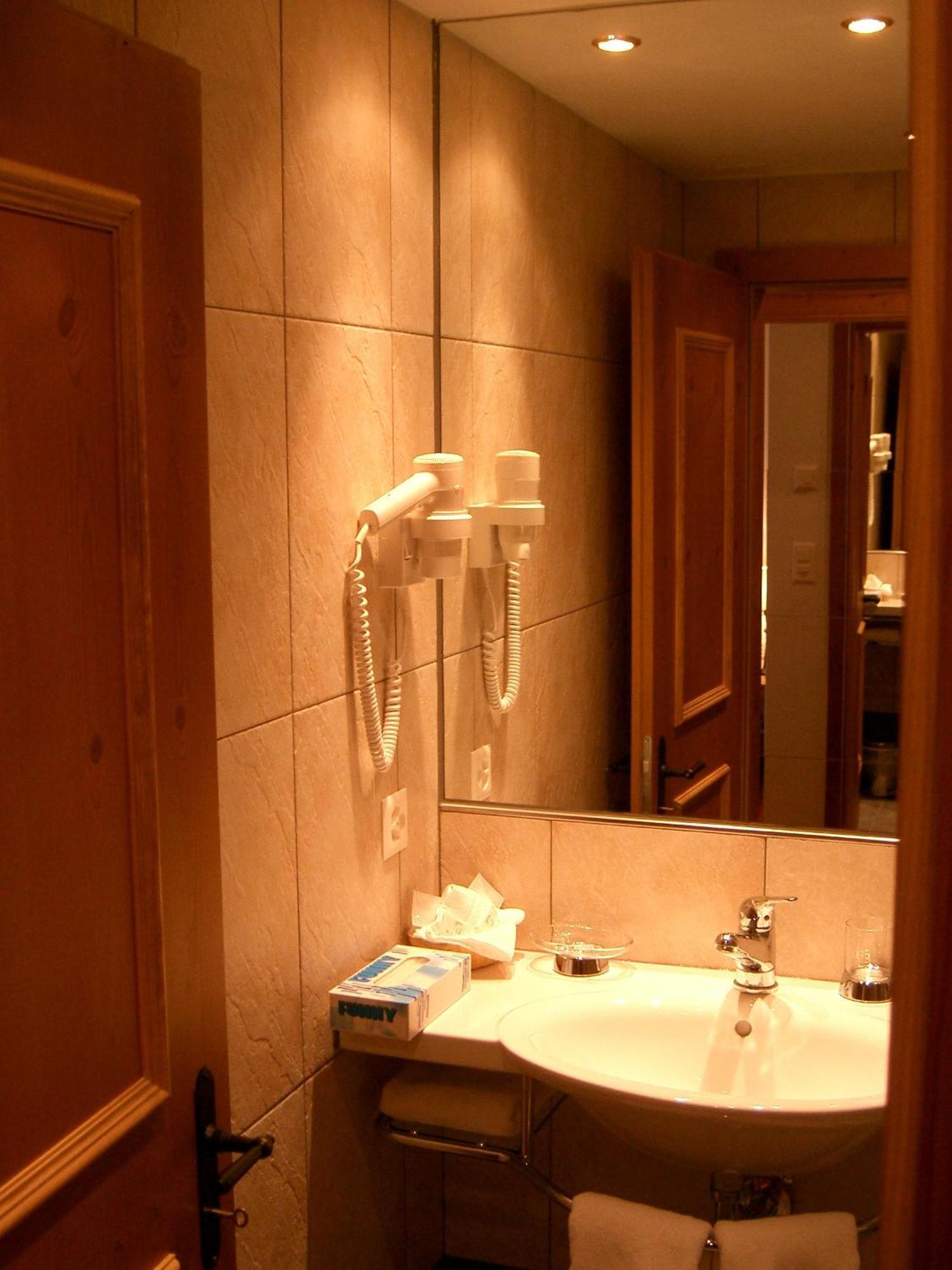 Hotel Dufour Chalet - Adults Only Zermatt Dış mekan fotoğraf